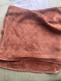 100 Pcs Towels For Pedicures size 18 x 28 inch khan Lon